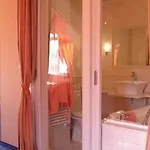 Friends Otel