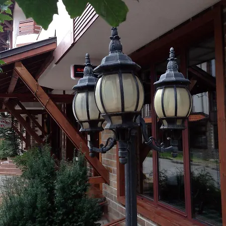 Хотел френдс Банско