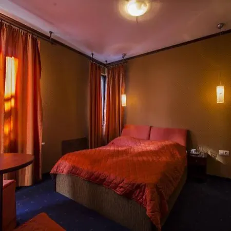 Friends Otel 3*