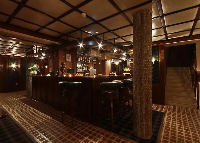 Ξενοδοχείο Friends 3*