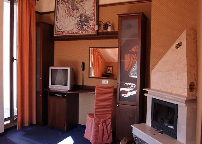 Ξενοδοχείο Friends 3*